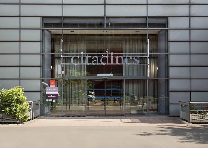 Citadines Centre Aparthotel 3*